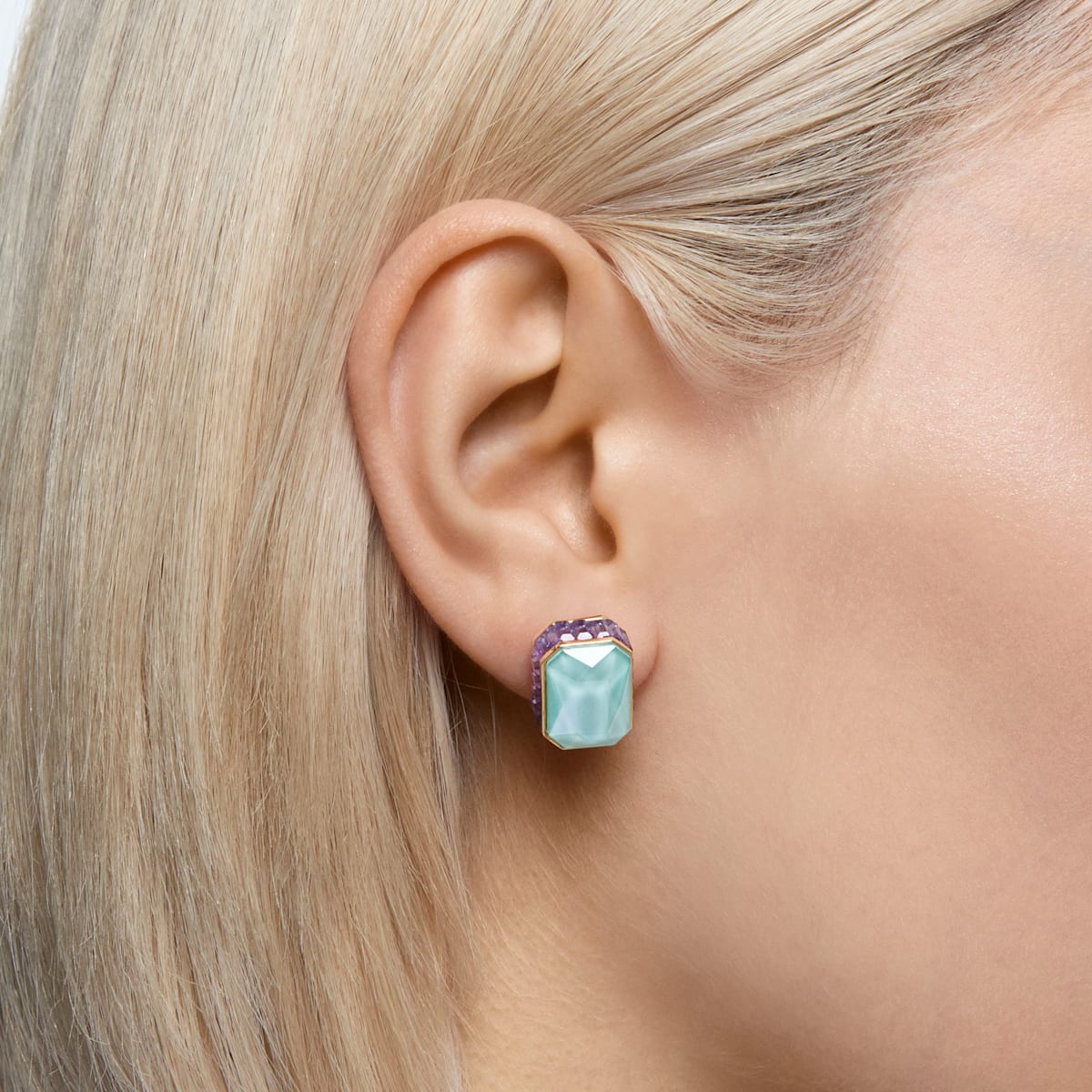 Swarovski - Orbita Ohrstecker, Einzel, Kristall im Oktagon-Schliff, Mehrfarbig, Goldlegierungsschicht - CRYSTAL UNTERBERGER