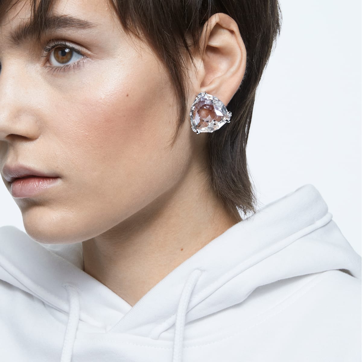 Swarovski - Mesmera Ohrclip, Einzel, Kristall im Trilliant-Schliff, Weiß, Rhodiniert - CRYSTAL UNTERBERGER