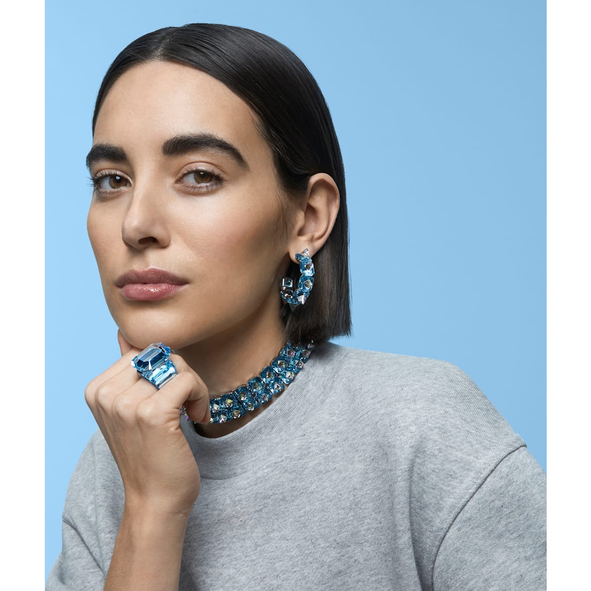 Swarovski - Chroma Kreolen, Blau, Rhodiniert - CRYSTAL UNTERBERGER