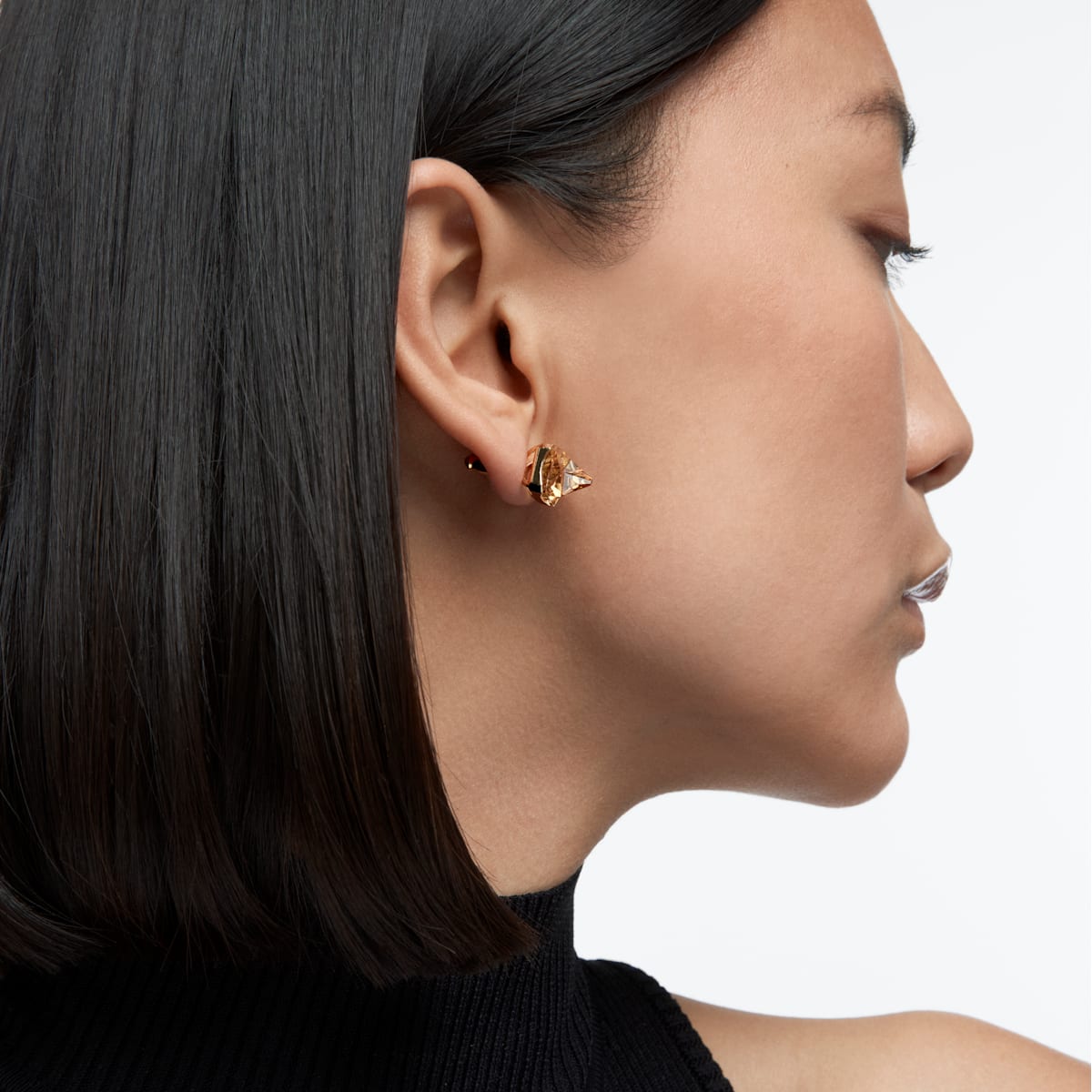 Swarovski - Chroma Ohrstecker, Kristalle im Pyramidenschliff, Gelb, Goldlegierungsschicht - CRYSTAL UNTERBERGER