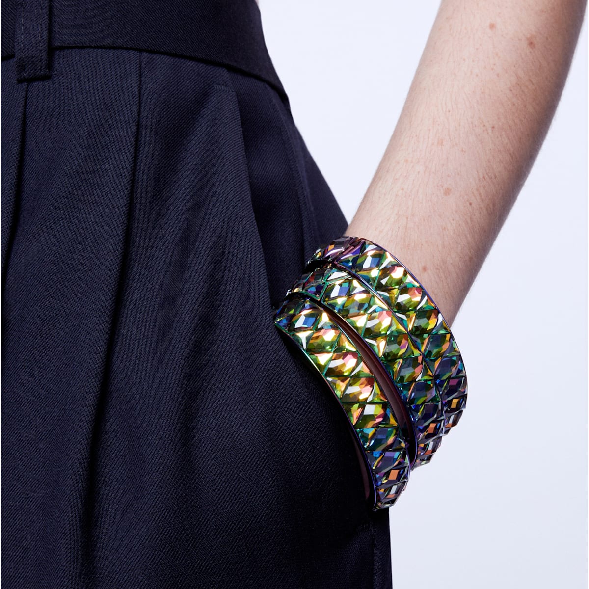 Swarovski - Curiosa Armreif, Mehrfarbig - CRYSTAL UNTERBERGER