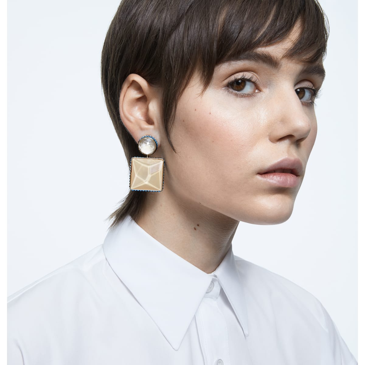 Swarovski - Orbita Ohrringe, Asymmetrisch, Kristall im Quadrat-Schliff, Mehrfarbig, Goldlegierungsschicht - CRYSTAL UNTERBERGER