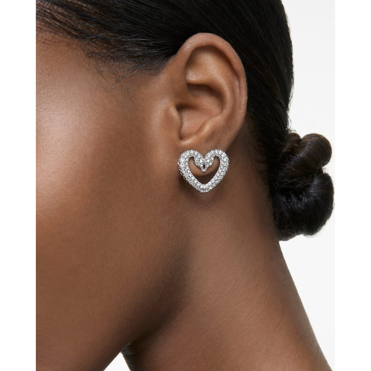 Swarovski - Una Ohrstecker, Herz, Klein, Weiß, Rhodiniert - CRYSTAL UNTERBERGER